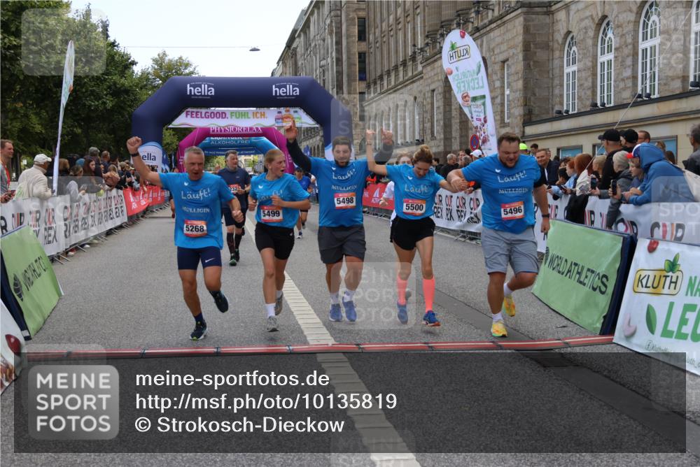 06.09.2026 - CURREX Alsterlauf Strokosch-Dieckow http://msf.ph/oto/10135819 06.09.2026 10:11:09 Ziel 2324, 2889, 2890, 3171, 3988, 4409, 5268, 5392, 5393, 5496, 5498, 5499, 5500, 5818, 5826, 5888, 8292 meine-sportfotos.de