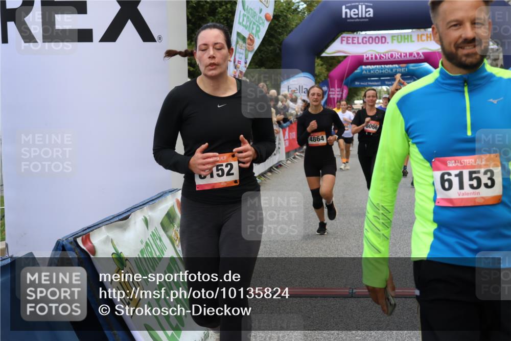 06.09.2026 - CURREX Alsterlauf Strokosch-Dieckow http://msf.ph/oto/10135824 06.09.2026 09:58:04 Ziel 2875, 2965, 3075, 3307, 3369, 3403, 3497, 3580, 3743, 3744, 3841, 3923, 4327, 4864, 5470, 5518, 5548, 5707, 5916, 6153, 8066, 8152, 8229, 8311 meine-sportfotos.de