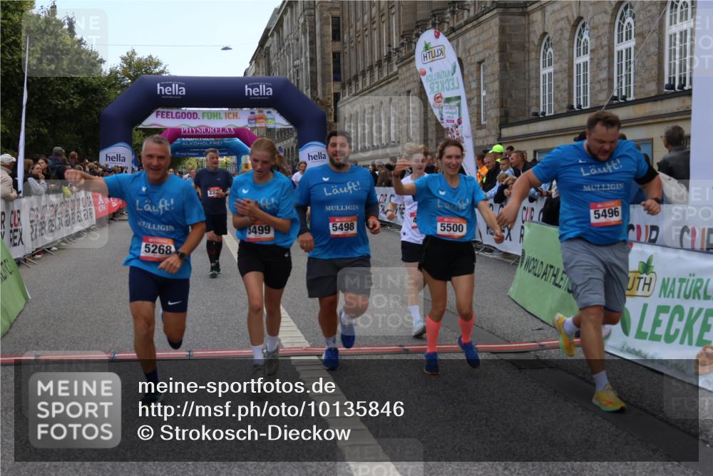 06.09.2026 - CURREX Alsterlauf Strokosch-Dieckow http://msf.ph/oto/10135846 06.09.2026 10:11:10 Ziel 2324, 2889, 2890, 3171, 4409, 5268, 5327, 5351, 5392, 5393, 5496, 5498, 5499, 5500, 5818, 5826, 5888, 8292 meine-sportfotos.de