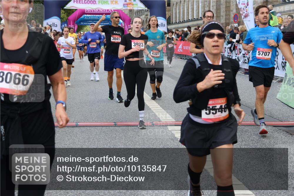 06.09.2026 - CURREX Alsterlauf Strokosch-Dieckow http://msf.ph/oto/10135847 06.09.2026 09:58:08 Ziel 2875, 3307, 3369, 3394, 3497, 3553, 3580, 3743, 3744, 3841, 3872, 3923, 4034, 4327, 4864, 5470, 5518, 5548, 5707, 6153, 6227, 6343, 8066, 8152, 8163, 8229, 8311 meine-sportfotos.de