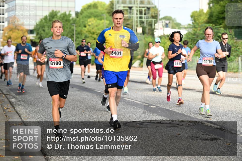 06.09.2026 - CURREX Alsterlauf Dr. Thomas Lammeyer http://msf.ph/oto/10135862 06.09.2026 10:00:37 Laufen 4288, 8100, 5401, 5157, 4119 meine-sportfotos.de