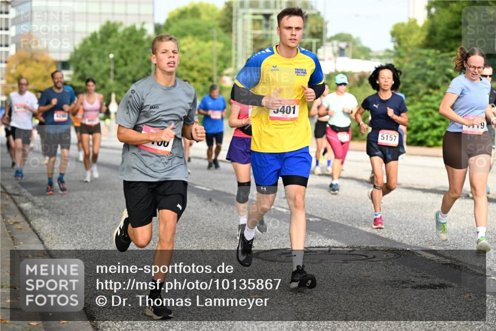 06.09.2026 - CURREX Alsterlauf Dr. Thomas Lammeyer http://msf.ph/oto/10135867 06.09.2026 10:00:38 Laufen 5401, 9, 5157 meine-sportfotos.de