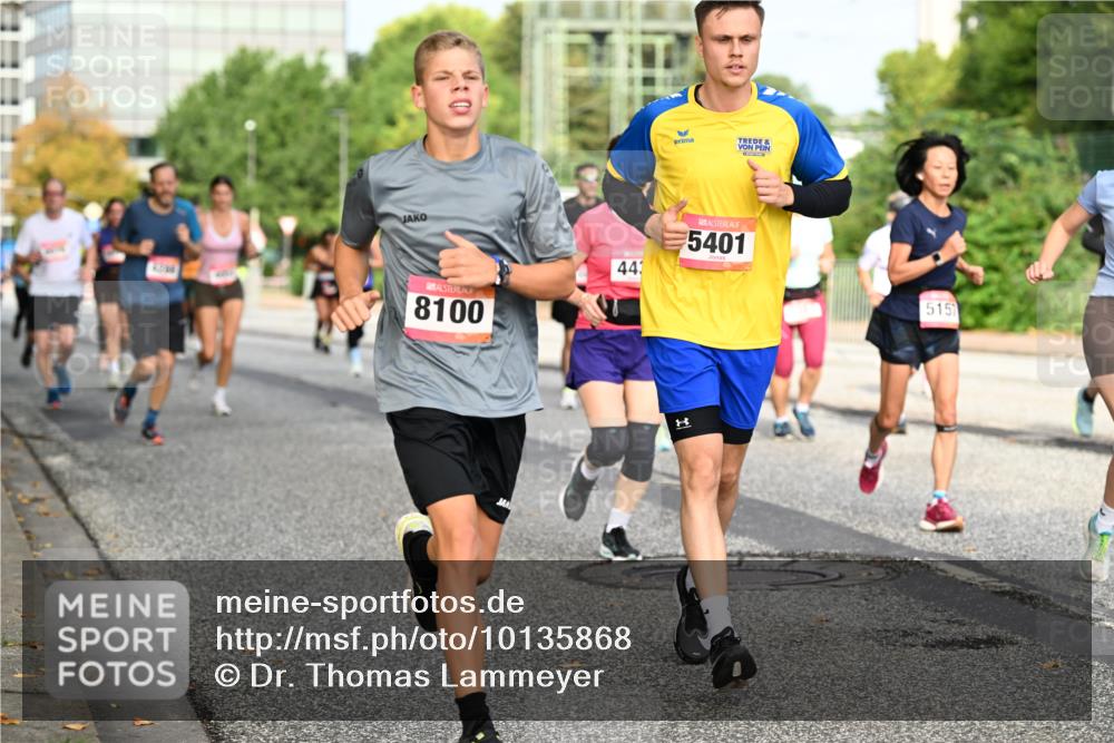 06.09.2026 - CURREX Alsterlauf Dr. Thomas Lammeyer http://msf.ph/oto/10135868 06.09.2026 10:00:38 Laufen 8100, 443, 5401, 5157 meine-sportfotos.de