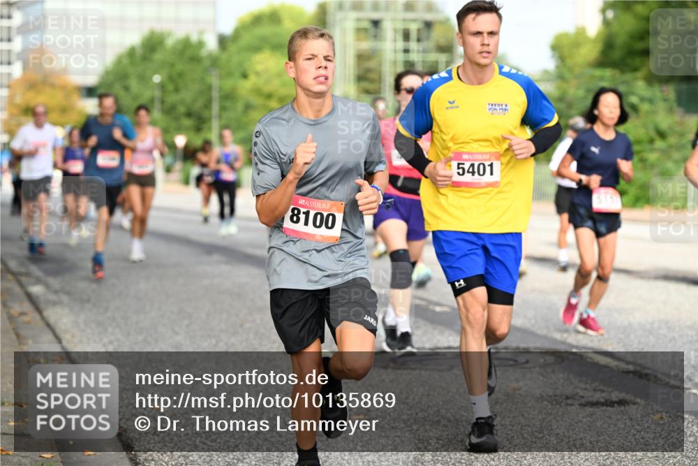 06.09.2026 - CURREX Alsterlauf Dr. Thomas Lammeyer http://msf.ph/oto/10135869 06.09.2026 10:00:38 Laufen 8100, 5401 meine-sportfotos.de