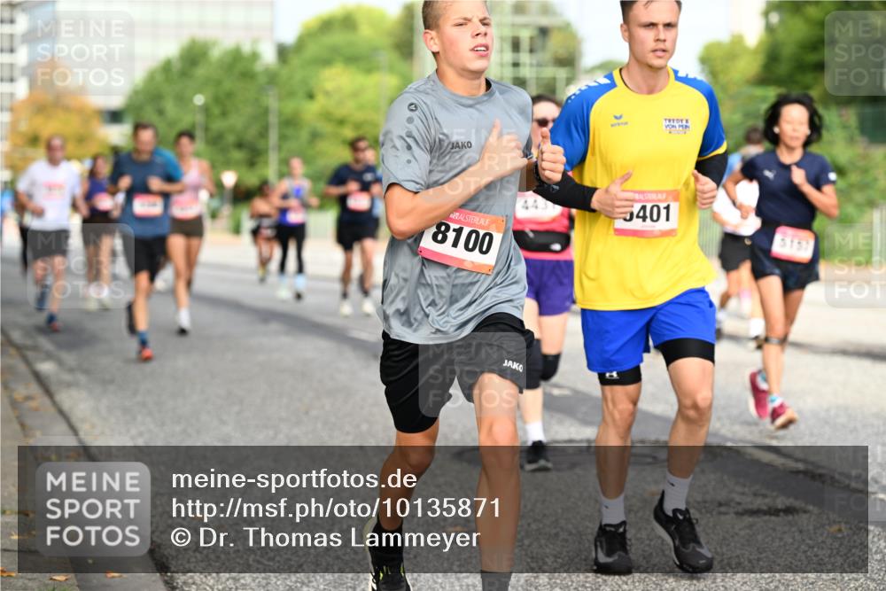 06.09.2026 - CURREX Alsterlauf Dr. Thomas Lammeyer http://msf.ph/oto/10135871 06.09.2026 10:00:38 Laufen 9, 0, 8100, 401 meine-sportfotos.de