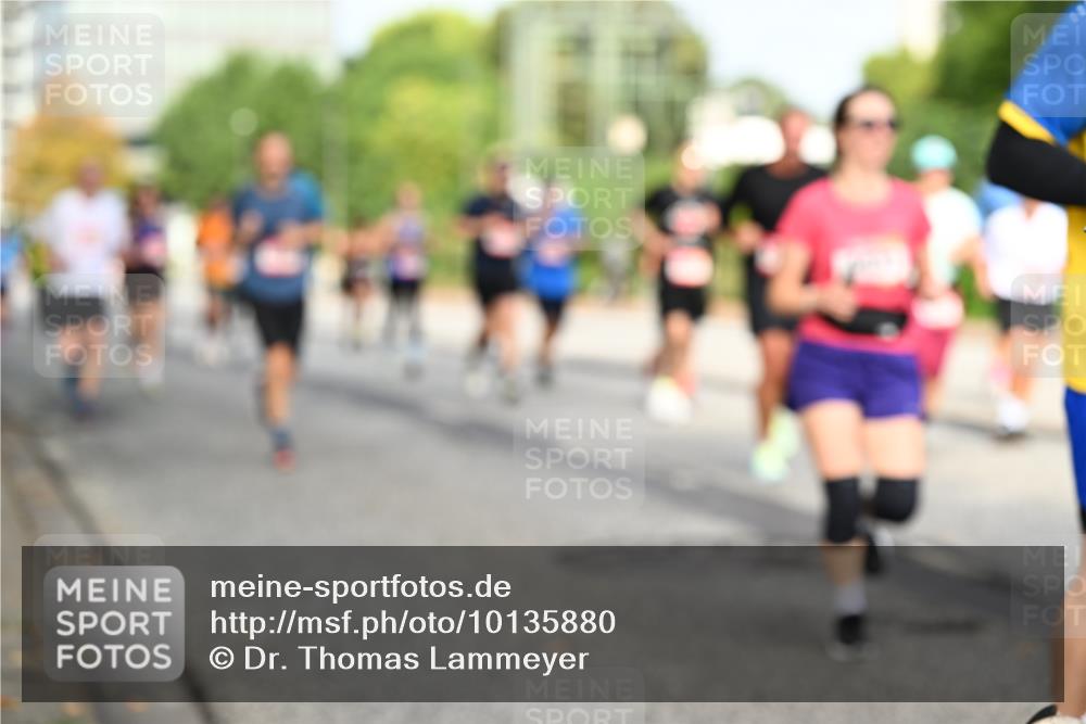 06.09.2026 - CURREX Alsterlauf Dr. Thomas Lammeyer http://msf.ph/oto/10135880 06.09.2026 10:00:39 Laufen  meine-sportfotos.de