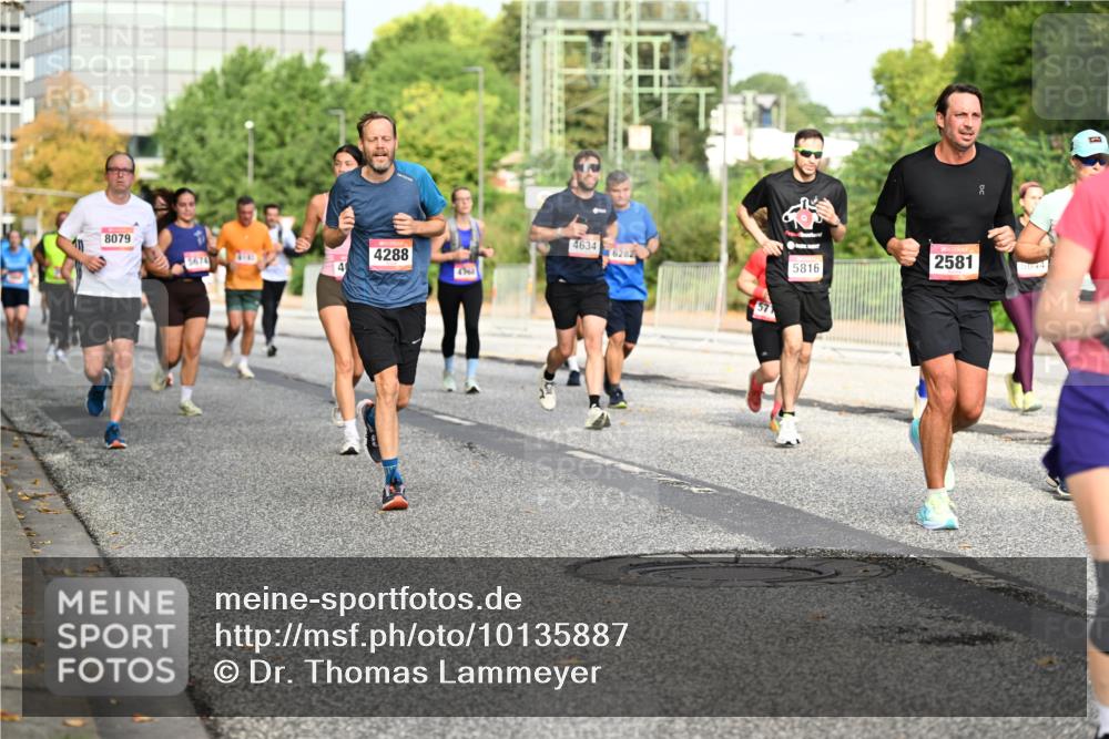 06.09.2026 - CURREX Alsterlauf Dr. Thomas Lammeyer http://msf.ph/oto/10135887 06.09.2026 10:00:40 Laufen 8079, 4634, 4288, 6282, 5674, 4, 4764, 571, 5816, 2581 meine-sportfotos.de