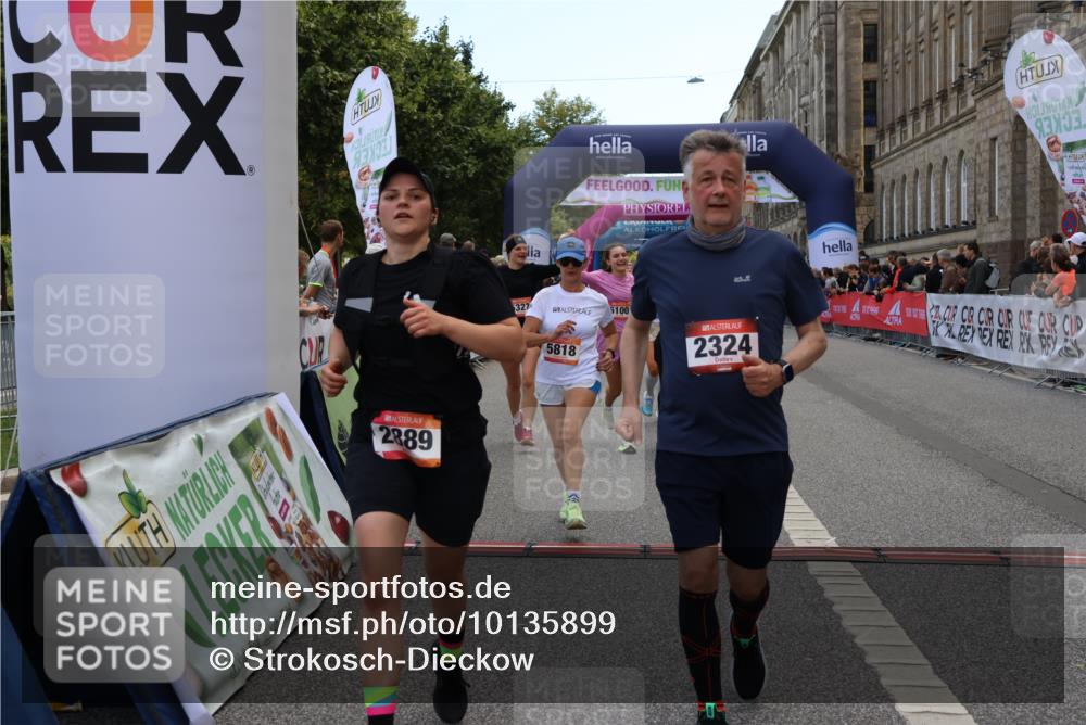 06.09.2026 - CURREX Alsterlauf Strokosch-Dieckow http://msf.ph/oto/10135899 06.09.2026 10:11:14 Ziel 2324, 2889, 2890, 2979, 2980, 4409, 4782, 4783, 5268, 5327, 5351, 5392, 5393, 5496, 5498, 5499, 5500, 5532, 5818, 6100, 6103 meine-sportfotos.de