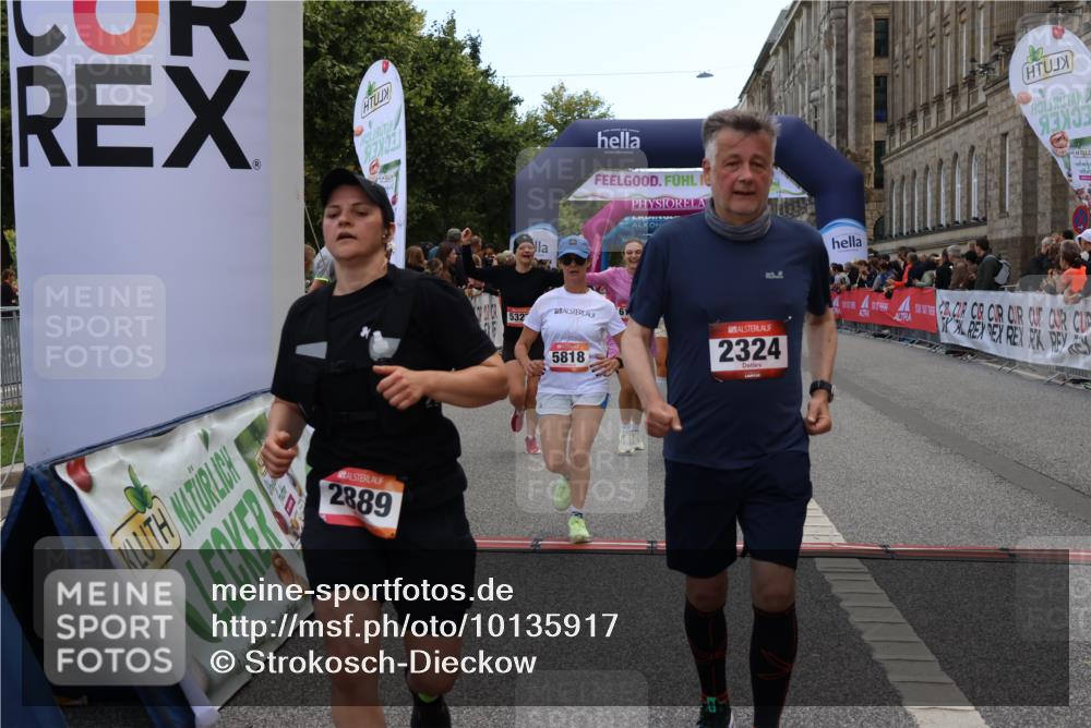 06.09.2026 - CURREX Alsterlauf Strokosch-Dieckow http://msf.ph/oto/10135917 06.09.2026 10:11:15 Ziel 2324, 2889, 2890, 2979, 2980, 4409, 4782, 4783, 5268, 5327, 5351, 5392, 5393, 5496, 5498, 5499, 5500, 5532, 5818, 6100, 6103 meine-sportfotos.de