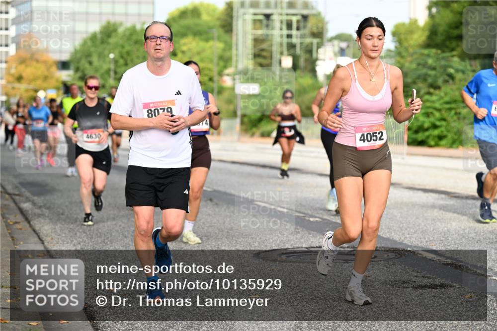 06.09.2026 - CURREX Alsterlauf Dr. Thomas Lammeyer http://msf.ph/oto/10135929 06.09.2026 10:00:43 Laufen 4630, 8079, 4052 meine-sportfotos.de