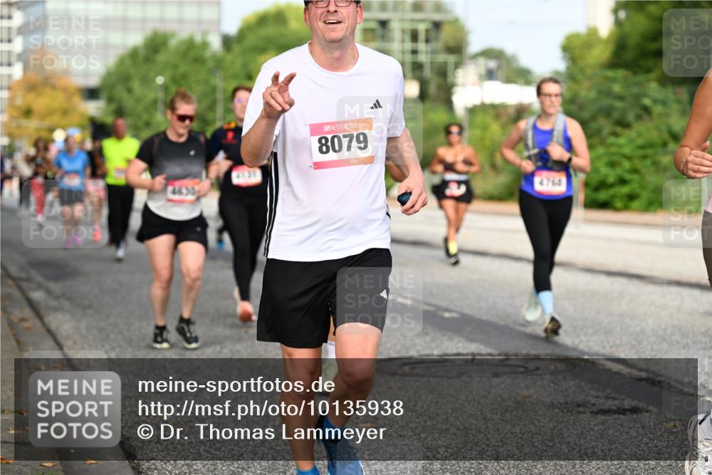 06.09.2026 - CURREX Alsterlauf Dr. Thomas Lammeyer http://msf.ph/oto/10135938 06.09.2026 10:00:44 Laufen 4630, 8079, 4764 meine-sportfotos.de