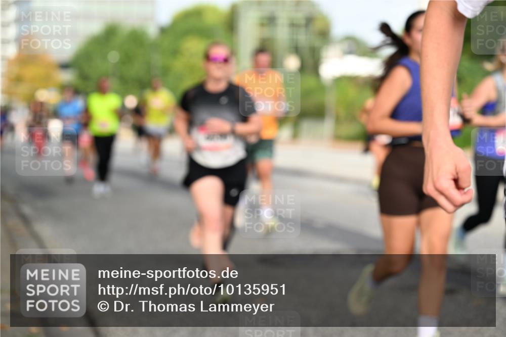 06.09.2026 - CURREX Alsterlauf Dr. Thomas Lammeyer http://msf.ph/oto/10135951 06.09.2026 10:00:45 Laufen  meine-sportfotos.de