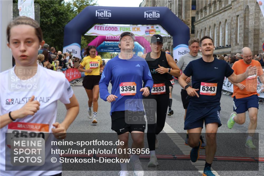 06.09.2026 - CURREX Alsterlauf Strokosch-Dieckow http://msf.ph/oto/10135956 06.09.2026 09:58:11 Ziel 3394, 3497, 3553, 3580, 3743, 3841, 3872, 3923, 4034, 4327, 4864, 5518, 5548, 5707, 5986, 6227, 6343, 6409, 8066, 8163 meine-sportfotos.de