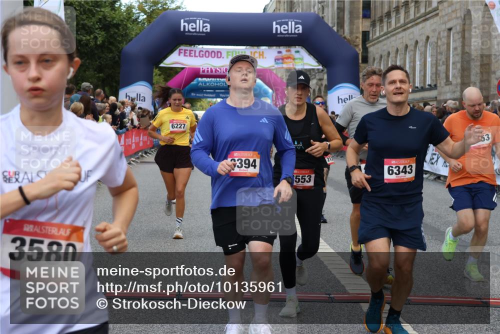 06.09.2026 - CURREX Alsterlauf Strokosch-Dieckow http://msf.ph/oto/10135961 06.09.2026 09:58:11 Ziel 3394, 3497, 3553, 3580, 3743, 3841, 3872, 3923, 4034, 4327, 4864, 5518, 5548, 5707, 5986, 6227, 6343, 6409, 8066, 8163 meine-sportfotos.de