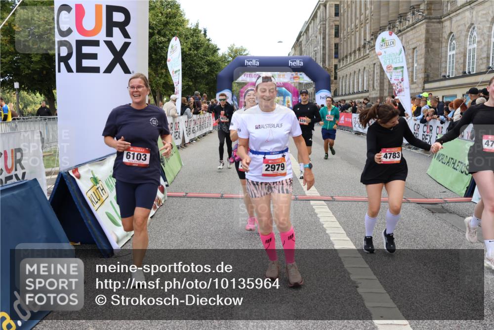 06.09.2026 - CURREX Alsterlauf Strokosch-Dieckow http://msf.ph/oto/10135964 06.09.2026 10:11:20 Ziel 2889, 2890, 2979, 2980, 4251, 4442, 4517, 4612, 4782, 4783, 5327, 5351, 5392, 5393, 5532, 5647, 5818, 6100, 6103, 6393, 6465 meine-sportfotos.de