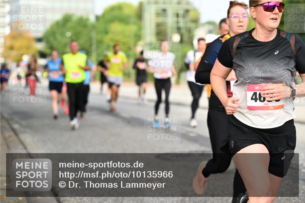 06.09.2026 - CURREX Alsterlauf Dr. Thomas Lammeyer http://msf.ph/oto/10135966 06.09.2026 10:00:47 Laufen 46 meine-sportfotos.de