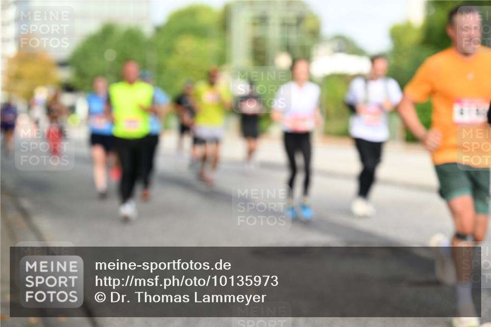 06.09.2026 - CURREX Alsterlauf Dr. Thomas Lammeyer http://msf.ph/oto/10135973 06.09.2026 10:00:47 Laufen  meine-sportfotos.de