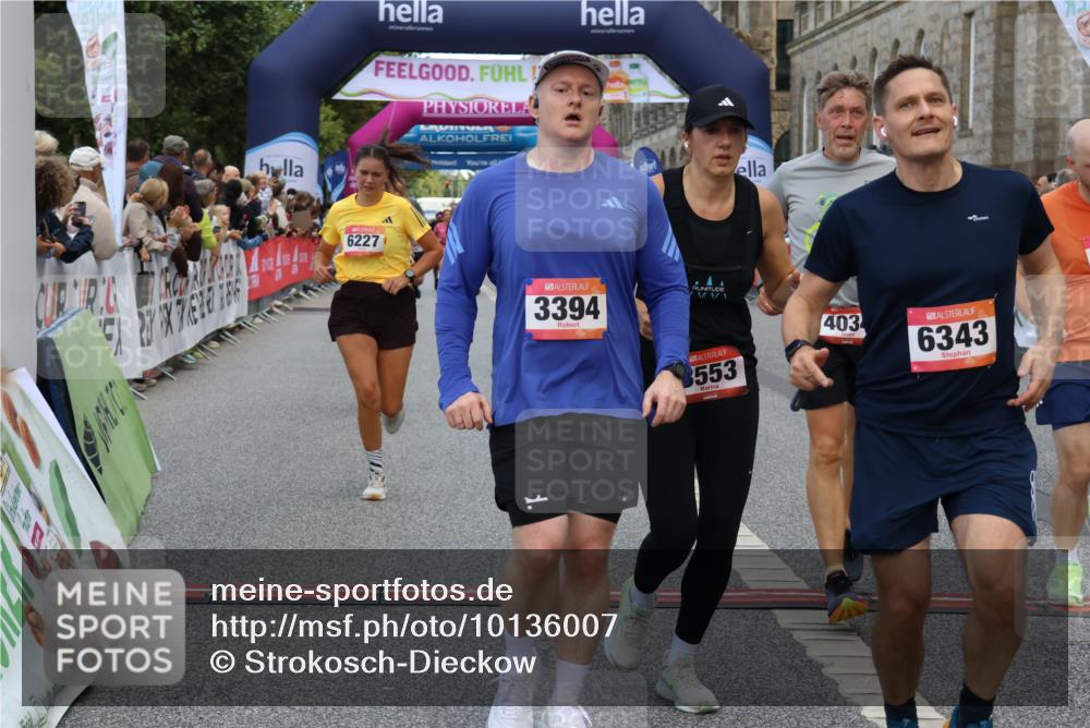 06.09.2026 - CURREX Alsterlauf Strokosch-Dieckow http://msf.ph/oto/10136007 06.09.2026 09:58:12 Ziel 2864, 3394, 3497, 3553, 3580, 3743, 3841, 3872, 3923, 4034, 4327, 4864, 5518, 5548, 5707, 5986, 6227, 6343, 6409, 8066, 8163 meine-sportfotos.de
