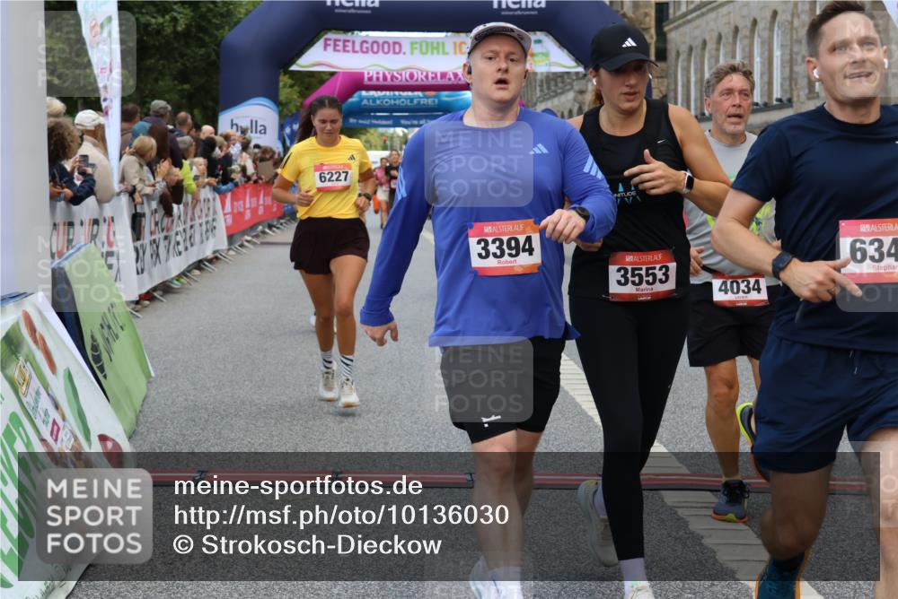 06.09.2026 - CURREX Alsterlauf Strokosch-Dieckow http://msf.ph/oto/10136030 06.09.2026 09:58:12 Ziel 2864, 3394, 3497, 3553, 3580, 3743, 3841, 3872, 3923, 4034, 4327, 4864, 5518, 5548, 5707, 5986, 6227, 6343, 6409, 8066, 8163 meine-sportfotos.de