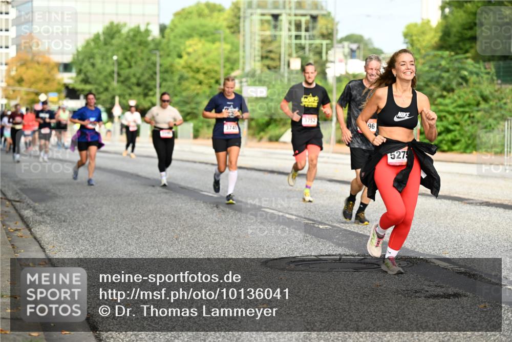 06.09.2026 - CURREX Alsterlauf Dr. Thomas Lammeyer http://msf.ph/oto/10136041 06.09.2026 10:00:54 Laufen 3749, 3752, 96, 527 meine-sportfotos.de