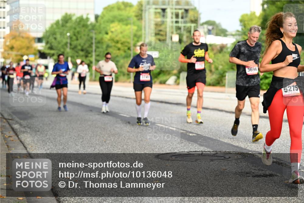 06.09.2026 - CURREX Alsterlauf Dr. Thomas Lammeyer http://msf.ph/oto/10136048 06.09.2026 10:00:54 Laufen 3745, 3696, 5275 meine-sportfotos.de