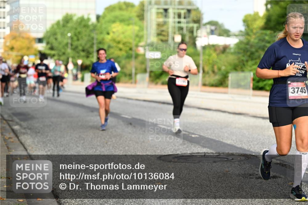 06.09.2026 - CURREX Alsterlauf Dr. Thomas Lammeyer http://msf.ph/oto/10136084 06.09.2026 10:00:57 Laufen 2025, 3745 meine-sportfotos.de