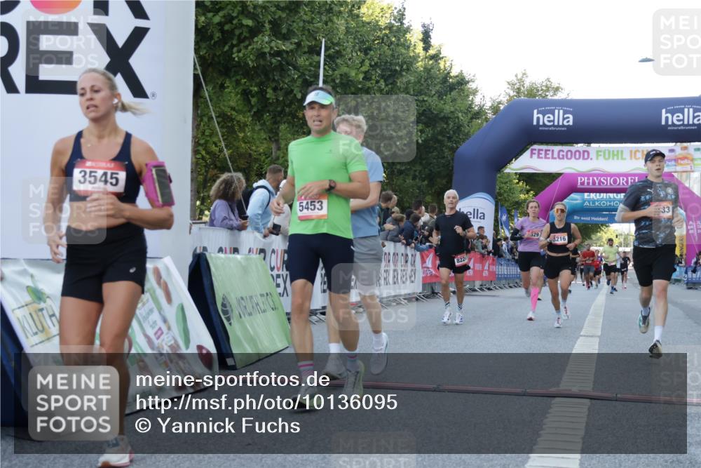 06.09.2026 - CURREX Alsterlauf Yannick Fuchs http://msf.ph/oto/10136095 06.09.2026 09:44:34 Ziel 2894, 3503, 3545, 4133, 4187, 4203, 4597, 4669, 5271, 5453, 5529, 5864, 6047, 6366, 8097, 8216, 8224 meine-sportfotos.de