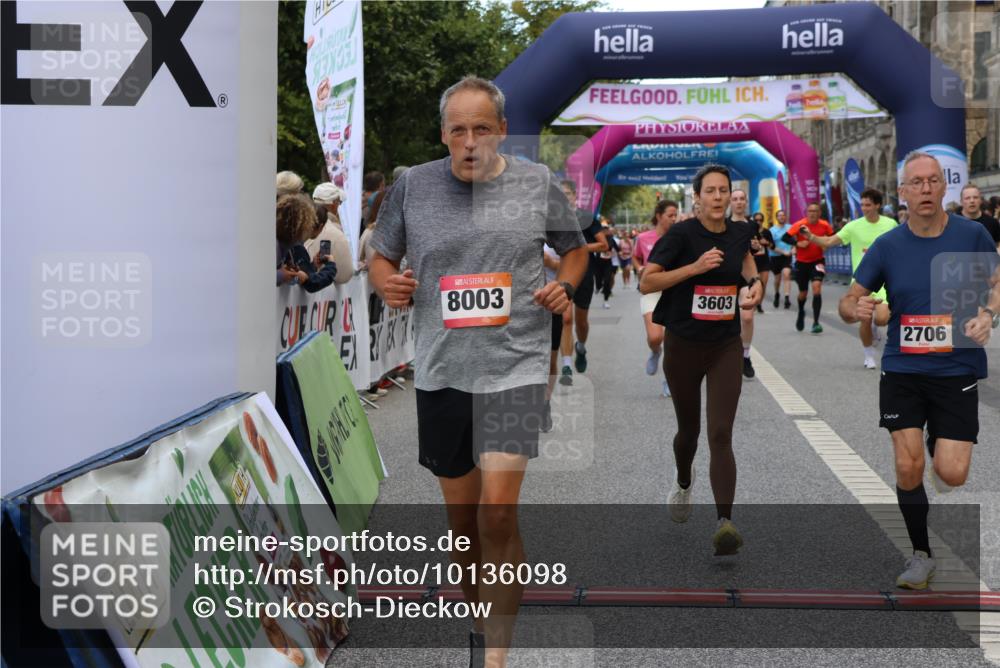 06.09.2026 - CURREX Alsterlauf Strokosch-Dieckow http://msf.ph/oto/10136098 06.09.2026 09:58:19 Ziel 2706, 2864, 3603, 3679, 3804, 4106, 4501, 4525, 4732, 4800, 5018, 5257, 5986, 6227, 6409, 8003, 8052 meine-sportfotos.de