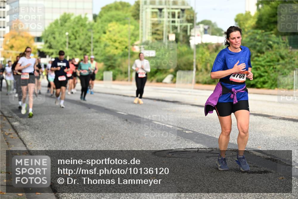 06.09.2026 - CURREX Alsterlauf Dr. Thomas Lammeyer http://msf.ph/oto/10136120 06.09.2026 10:01:00 Laufen 1716, 4769 meine-sportfotos.de