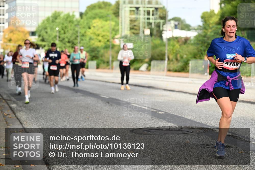 06.09.2026 - CURREX Alsterlauf Dr. Thomas Lammeyer http://msf.ph/oto/10136123 06.09.2026 10:01:01 Laufen 4769 meine-sportfotos.de