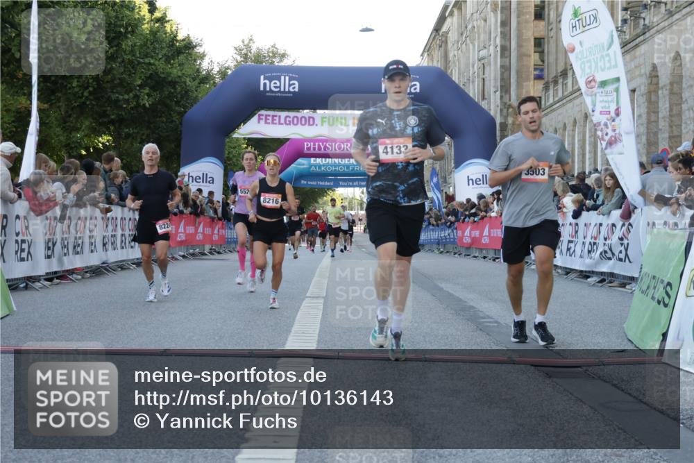 06.09.2026 - CURREX Alsterlauf Yannick Fuchs http://msf.ph/oto/10136143 06.09.2026 09:44:35 Ziel 2894, 3503, 3545, 4133, 4203, 4597, 4669, 5271, 5453, 5529, 5864, 6366, 8097, 8216, 8224 meine-sportfotos.de