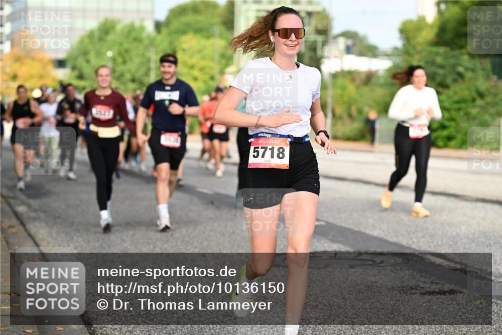 06.09.2026 - CURREX Alsterlauf Dr. Thomas Lammeyer http://msf.ph/oto/10136150 06.09.2026 10:01:05 Laufen 5718 meine-sportfotos.de