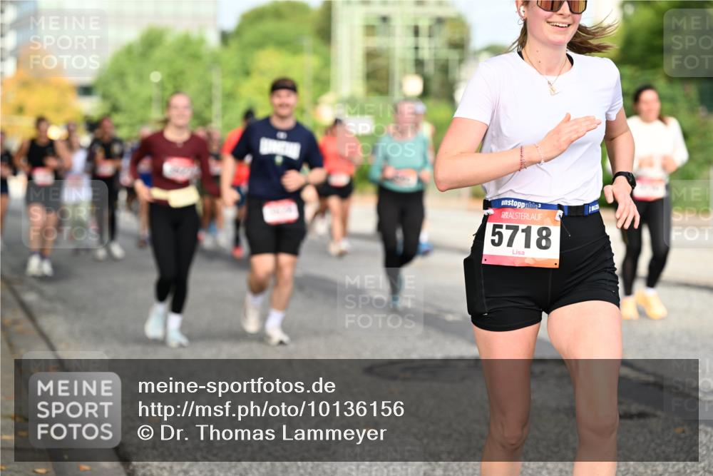 06.09.2026 - CURREX Alsterlauf Dr. Thomas Lammeyer http://msf.ph/oto/10136156 06.09.2026 10:01:05 Laufen 5718 meine-sportfotos.de