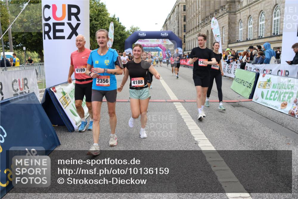 06.09.2026 - CURREX Alsterlauf Strokosch-Dieckow http://msf.ph/oto/10136159 06.09.2026 10:11:41 Ziel 2125, 2356, 3060, 3284, 3285, 3373, 3704, 3922, 4188, 4189, 4611, 5279, 5451, 5458, 6019, 6166, 6362, 6446 meine-sportfotos.de