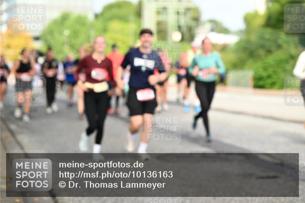 06.09.2026 - CURREX Alsterlauf Dr. Thomas Lammeyer http://msf.ph/oto/10136163 06.09.2026 10:01:06 Laufen  meine-sportfotos.de