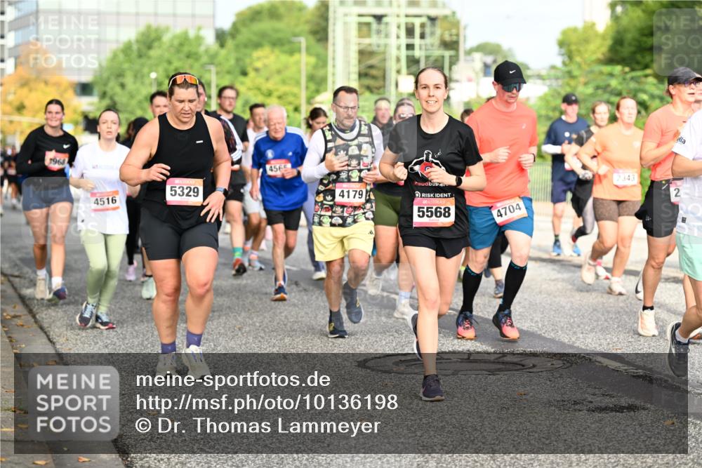 06.09.2026 - CURREX Alsterlauf Dr. Thomas Lammeyer http://msf.ph/oto/10136198 06.09.2026 10:01:09 Laufen 1968, 5329, 4516, 4565, 4179, 5568, 4704, 2343, 2 meine-sportfotos.de