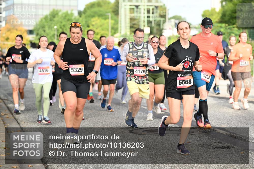 06.09.2026 - CURREX Alsterlauf Dr. Thomas Lammeyer http://msf.ph/oto/10136203 06.09.2026 10:01:10 Laufen 4516, 5329, 4565, 4179, 5767, 5568, 4704, 2343 meine-sportfotos.de