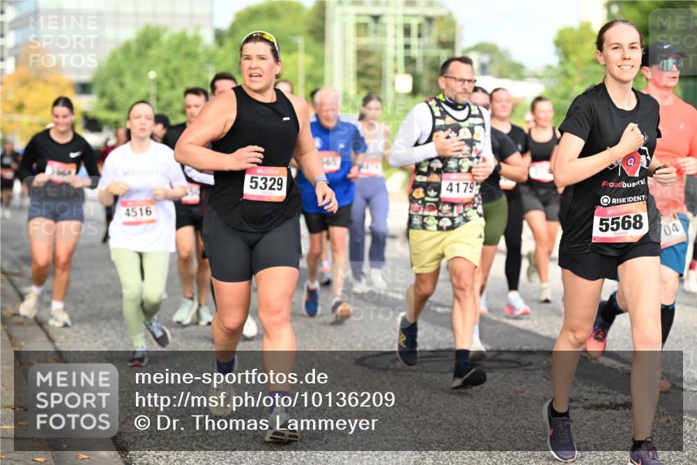 06.09.2026 - CURREX Alsterlauf Dr. Thomas Lammeyer http://msf.ph/oto/10136209 06.09.2026 10:01:10 Laufen 4516, 5329, 4179, 5568, 04 meine-sportfotos.de