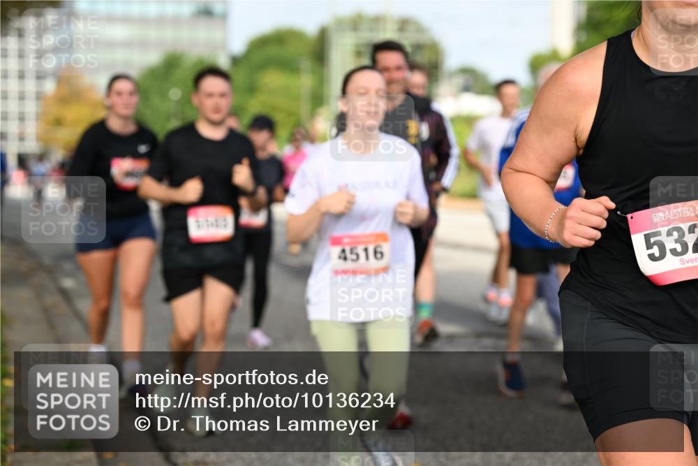 06.09.2026 - CURREX Alsterlauf Dr. Thomas Lammeyer http://msf.ph/oto/10136234 06.09.2026 10:01:12 Laufen 4516, 532 meine-sportfotos.de