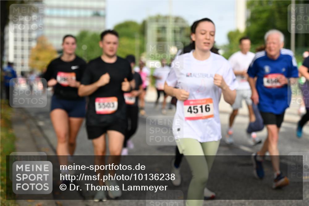 06.09.2026 - CURREX Alsterlauf Dr. Thomas Lammeyer http://msf.ph/oto/10136238 06.09.2026 10:01:13 Laufen 5503, 4516 meine-sportfotos.de