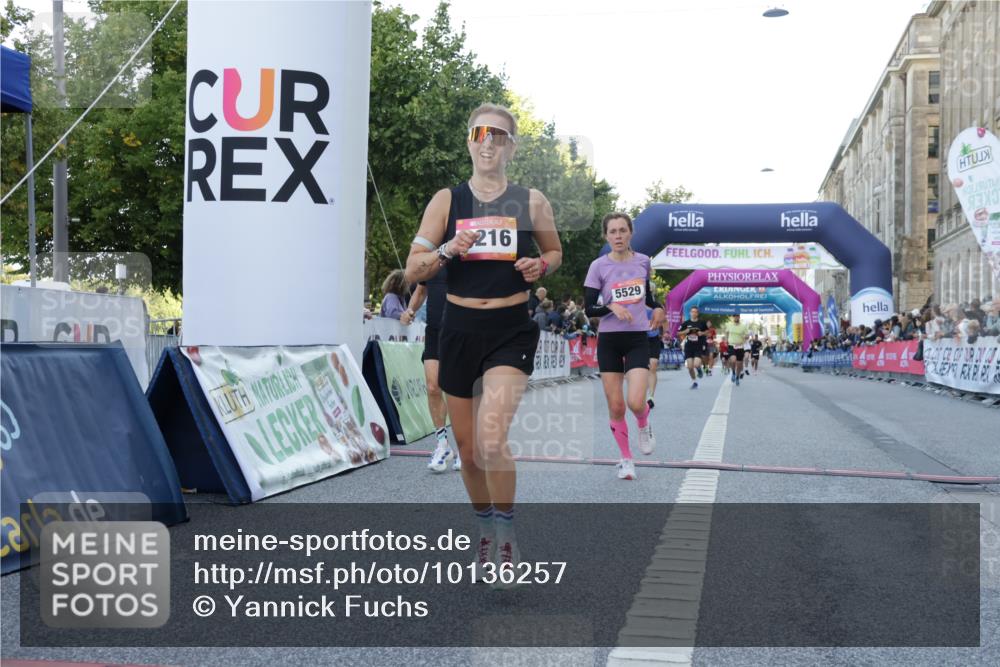 06.09.2026 - CURREX Alsterlauf Yannick Fuchs http://msf.ph/oto/10136257 06.09.2026 09:44:38 Ziel 2894, 3445, 3503, 3545, 4133, 4203, 4597, 5271, 5453, 5529, 5864, 6201, 6366, 8097, 8216, 8224 meine-sportfotos.de