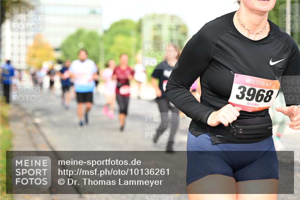 06.09.2026 - CURREX Alsterlauf Dr. Thomas Lammeyer http://msf.ph/oto/10136261 06.09.2026 10:01:15 Laufen 3968 meine-sportfotos.de