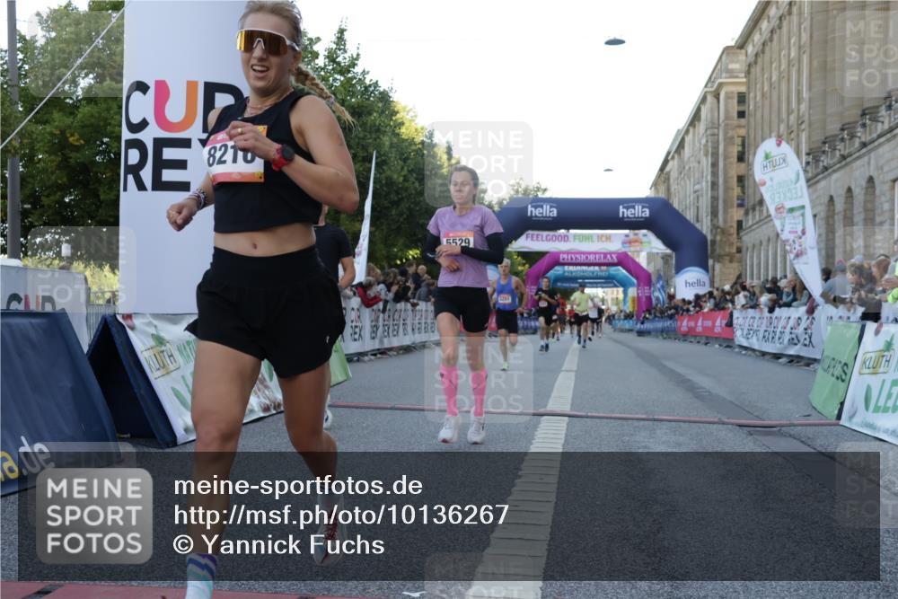06.09.2026 - CURREX Alsterlauf Yannick Fuchs http://msf.ph/oto/10136267 06.09.2026 09:44:38 Ziel 2894, 3445, 3503, 3545, 4133, 4203, 4597, 5271, 5453, 5529, 5864, 6201, 6366, 8097, 8216, 8224 meine-sportfotos.de