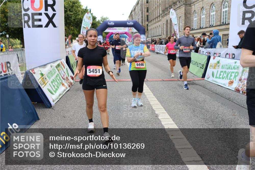 06.09.2026 - CURREX Alsterlauf Strokosch-Dieckow http://msf.ph/oto/10136269 06.09.2026 10:11:44 Ziel 2125, 2356, 2701, 3060, 3373, 3662, 3663, 3704, 4188, 4189, 4276, 4611, 5451, 5458, 6019, 6166, 6362, 6446, 8165, 8166 meine-sportfotos.de