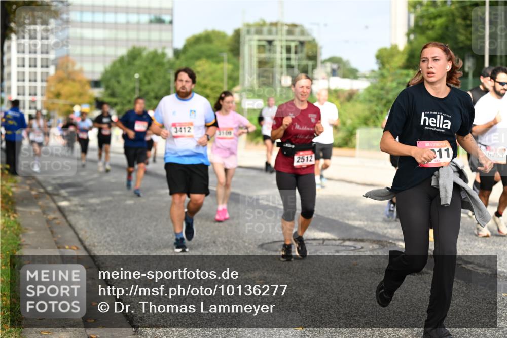 06.09.2026 - CURREX Alsterlauf Dr. Thomas Lammeyer http://msf.ph/oto/10136277 06.09.2026 10:01:16 Laufen 3412, 2512, 11, 6253 meine-sportfotos.de
