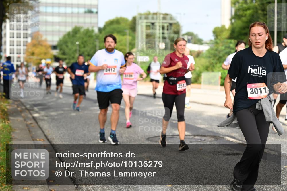 06.09.2026 - CURREX Alsterlauf Dr. Thomas Lammeyer http://msf.ph/oto/10136279 06.09.2026 10:01:16 Laufen 3412, 2512, 3011 meine-sportfotos.de