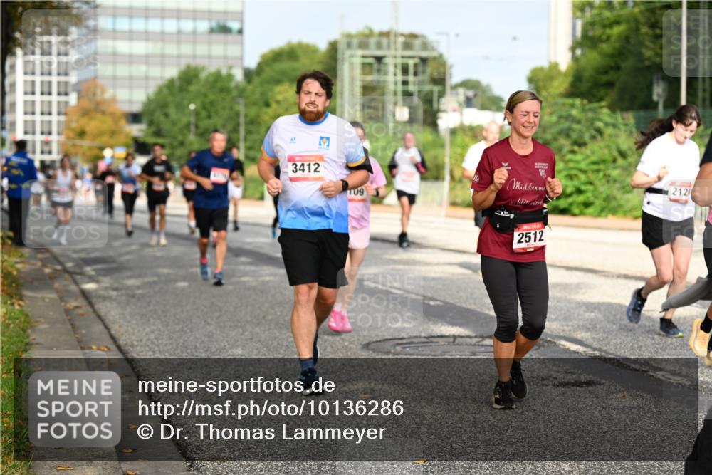 06.09.2026 - CURREX Alsterlauf Dr. Thomas Lammeyer http://msf.ph/oto/10136286 06.09.2026 10:01:17 Laufen 3412, 212, 2512 meine-sportfotos.de