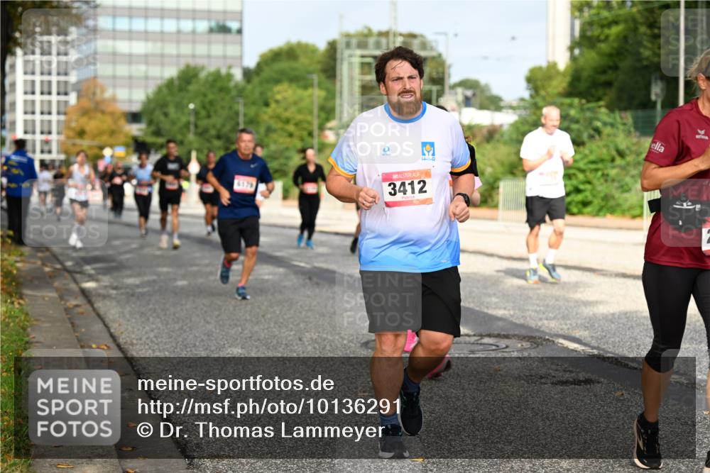 06.09.2026 - CURREX Alsterlauf Dr. Thomas Lammeyer http://msf.ph/oto/10136291 06.09.2026 10:01:18 Laufen 0, 3412 meine-sportfotos.de