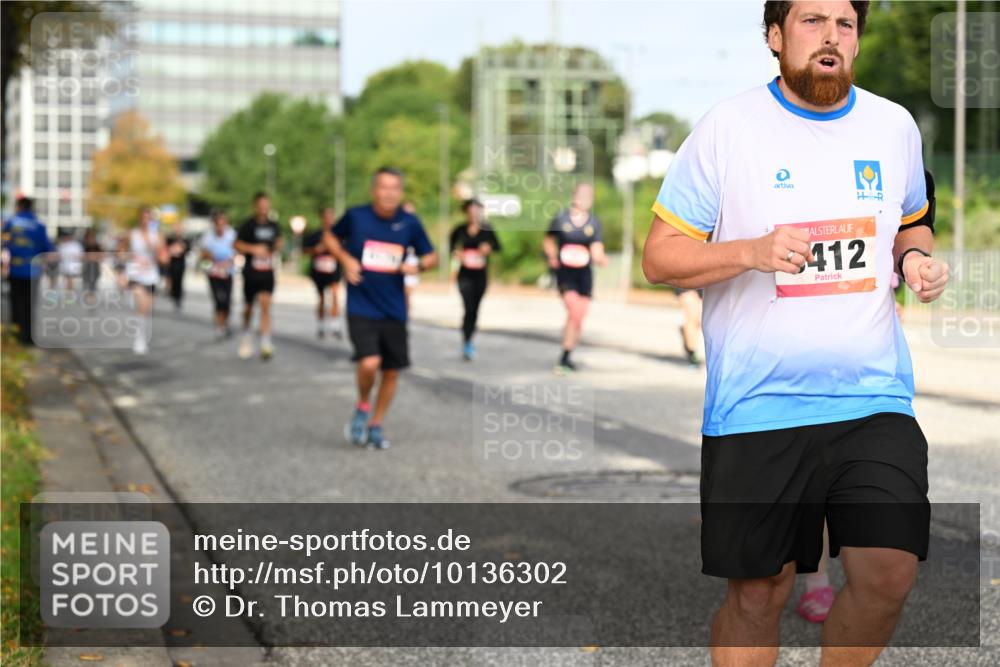 06.09.2026 - CURREX Alsterlauf Dr. Thomas Lammeyer http://msf.ph/oto/10136302 06.09.2026 10:01:18 Laufen 412 meine-sportfotos.de