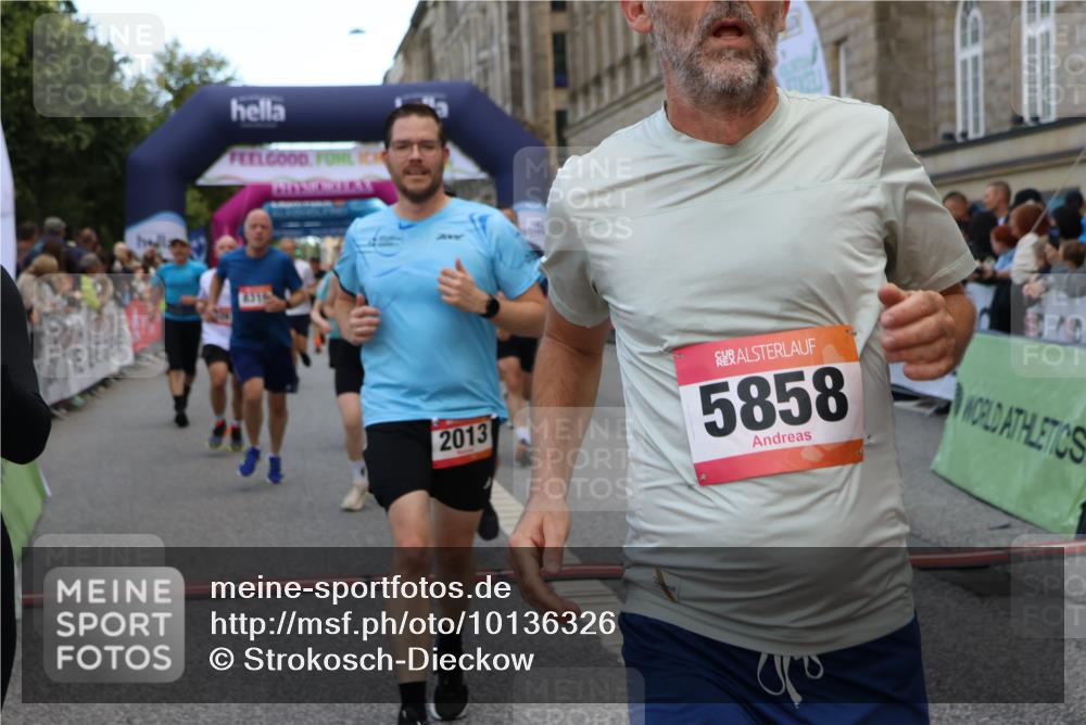 06.09.2026 - CURREX Alsterlauf Strokosch-Dieckow http://msf.ph/oto/10136326 06.09.2026 09:58:29 Ziel 2013, 2173, 3031, 3055, 3261, 3560, 3679, 3693, 4050, 4106, 4352, 4501, 4525, 4806, 5018, 5257, 5640, 5840, 5858, 6099, 6118, 6470, 8077, 8296, 8319 meine-sportfotos.de